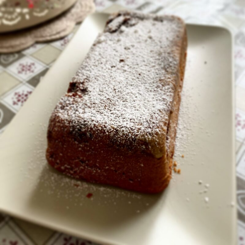 Plum-cake brutto, ma buono